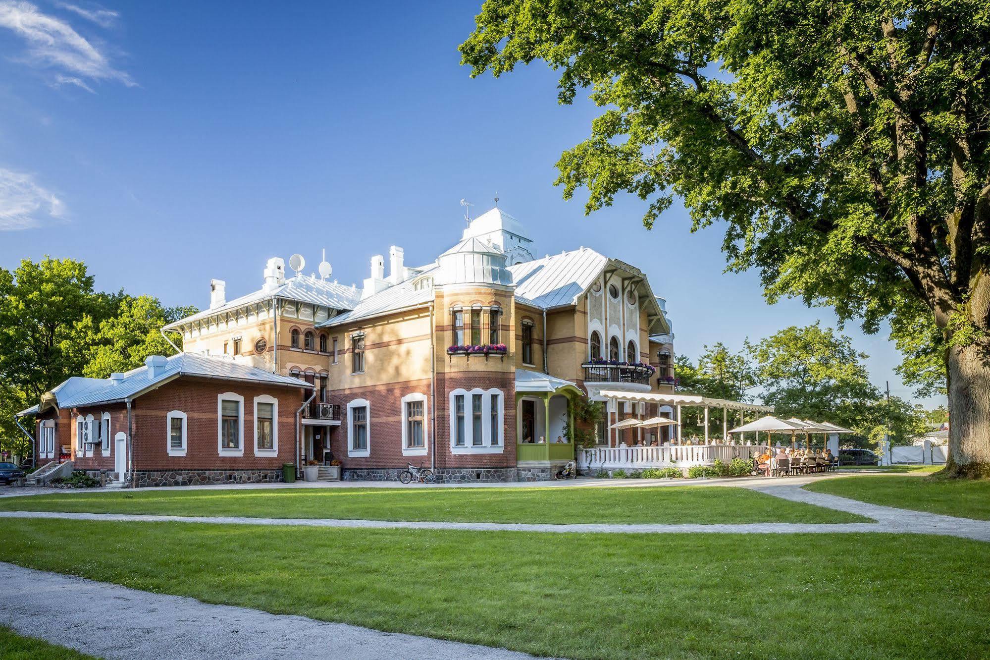 Villa Ammende Restaurant And Hotel Pärnu Exterior foto